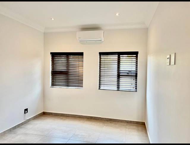 6 BEDROOM HOUSE FOR SALE IN ZAMBEZI COUNTRY ESTATE